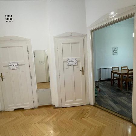 White Pearl Rooms Near Gozsdu Budapest Exterior photo