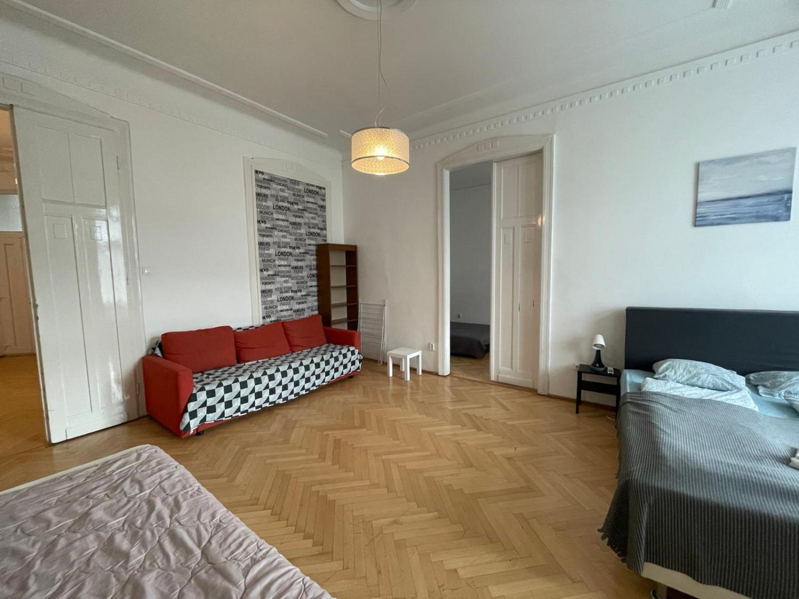 White Pearl Rooms Near Gozsdu Budapest Exterior photo